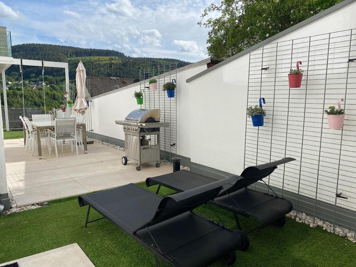 Weingut-Aparthotel Olinger Mehring  Exterior foto