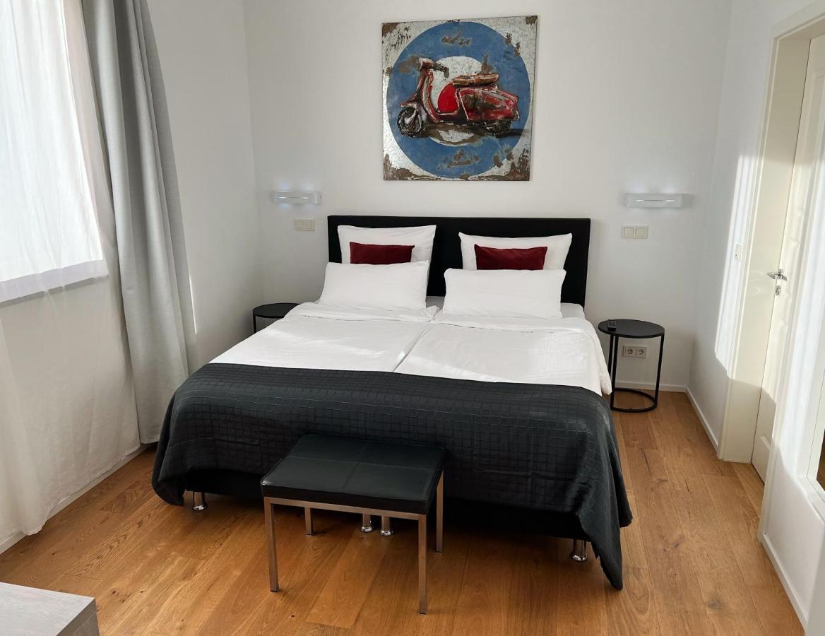 Weingut-Aparthotel Olinger Mehring  Habitación foto