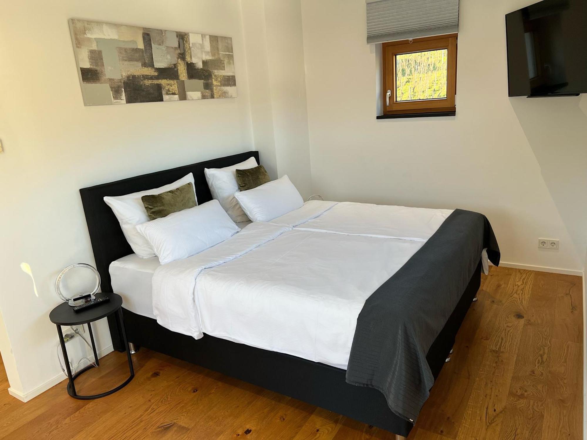 Weingut-Aparthotel Olinger Mehring  Habitación foto