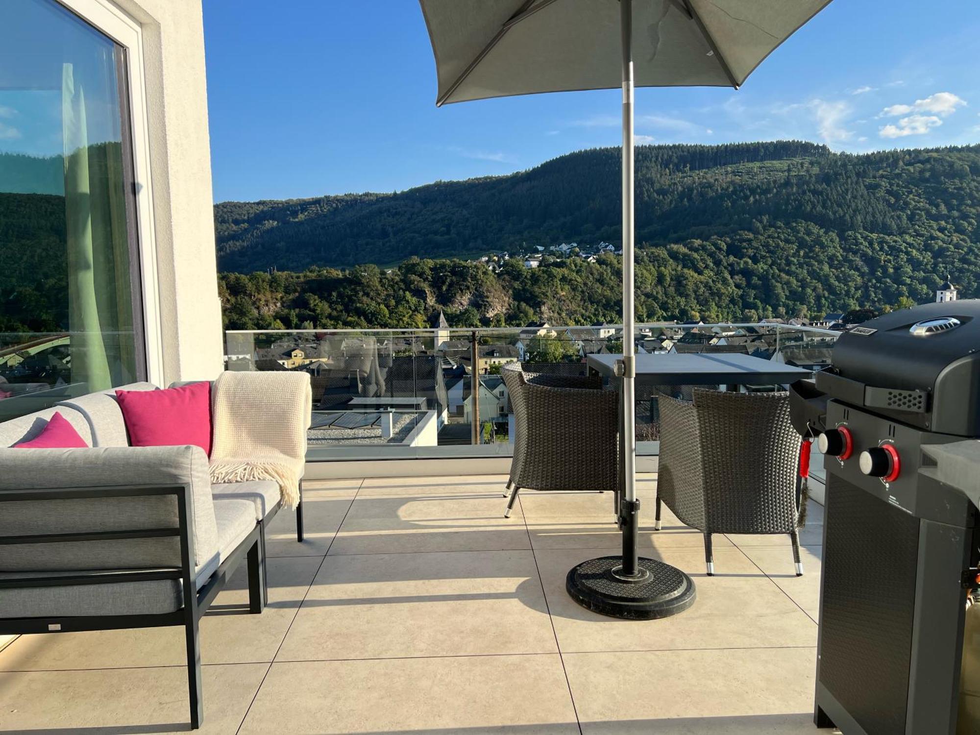 Weingut-Aparthotel Olinger Mehring  Exterior foto